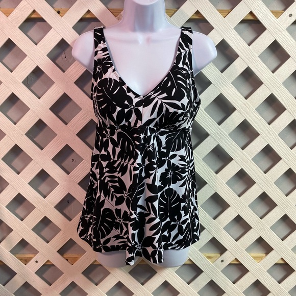 Kim Gravel x Swimsuits for All Flowy Tankini and Brief Set Onyx Palm Regular 8 - Picture 2 of 7